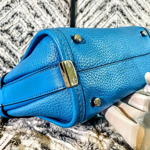 EUC - COACH AZURE SWAGGER 21 CARRYALL IN PEBBLE LEATHER (F37444) - Picture 5 of 9